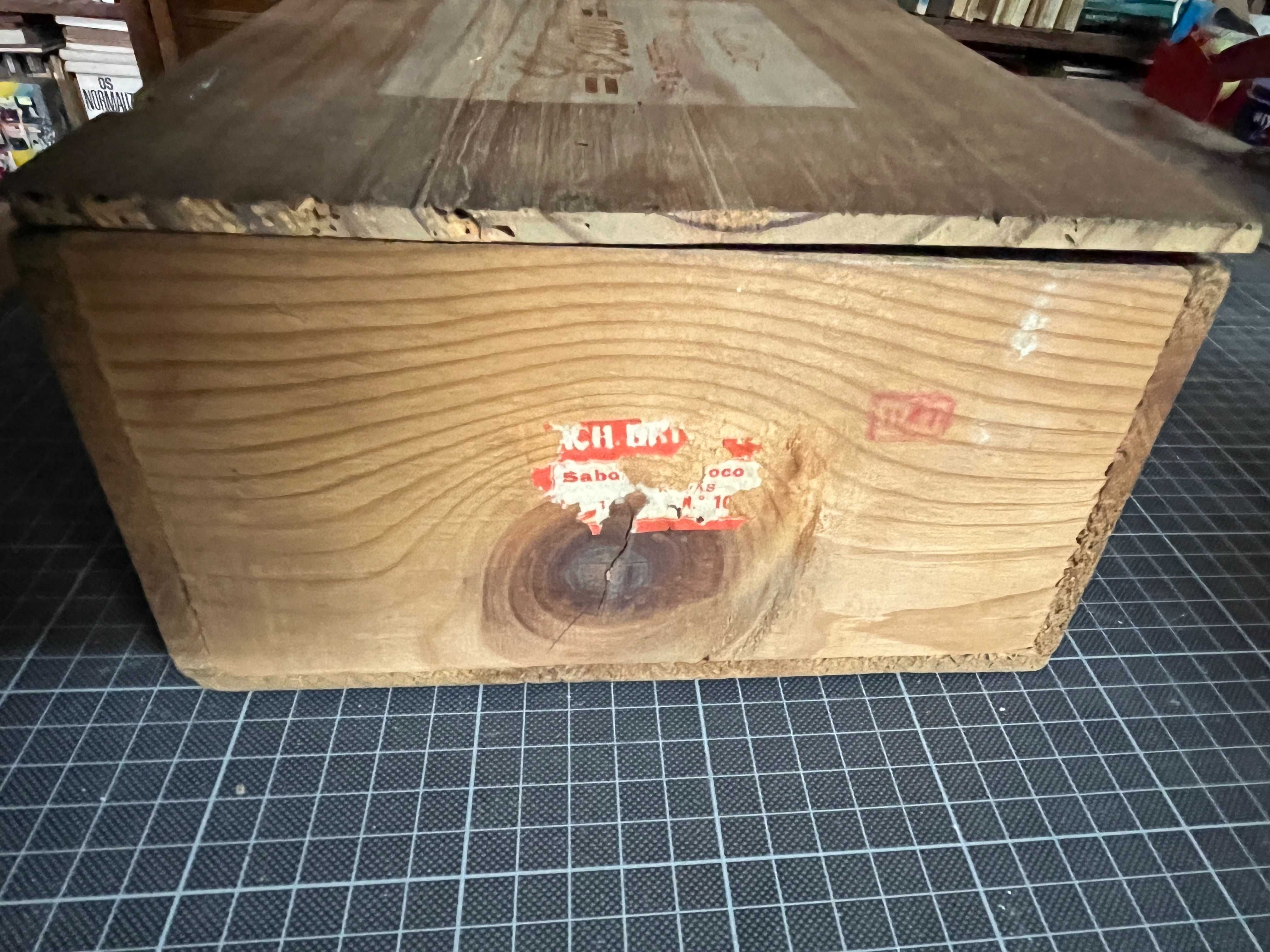 Caixa antiga de sabonetes CLAUS – Ach Brito