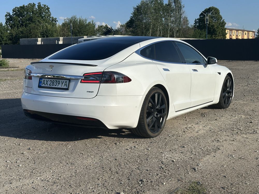 Tesla Model S Dual Motor 75D 2018