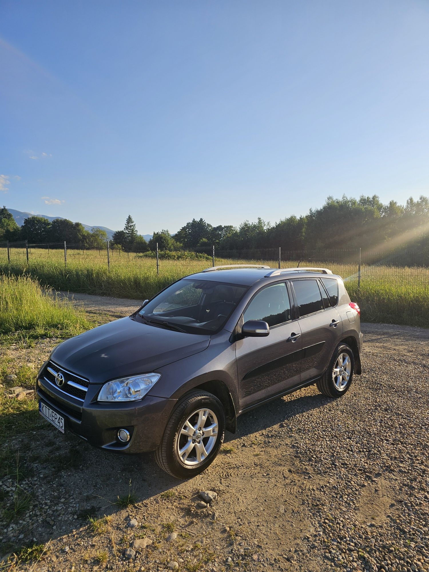 Toyota Rav4 2009 r. 2,2 D4D
