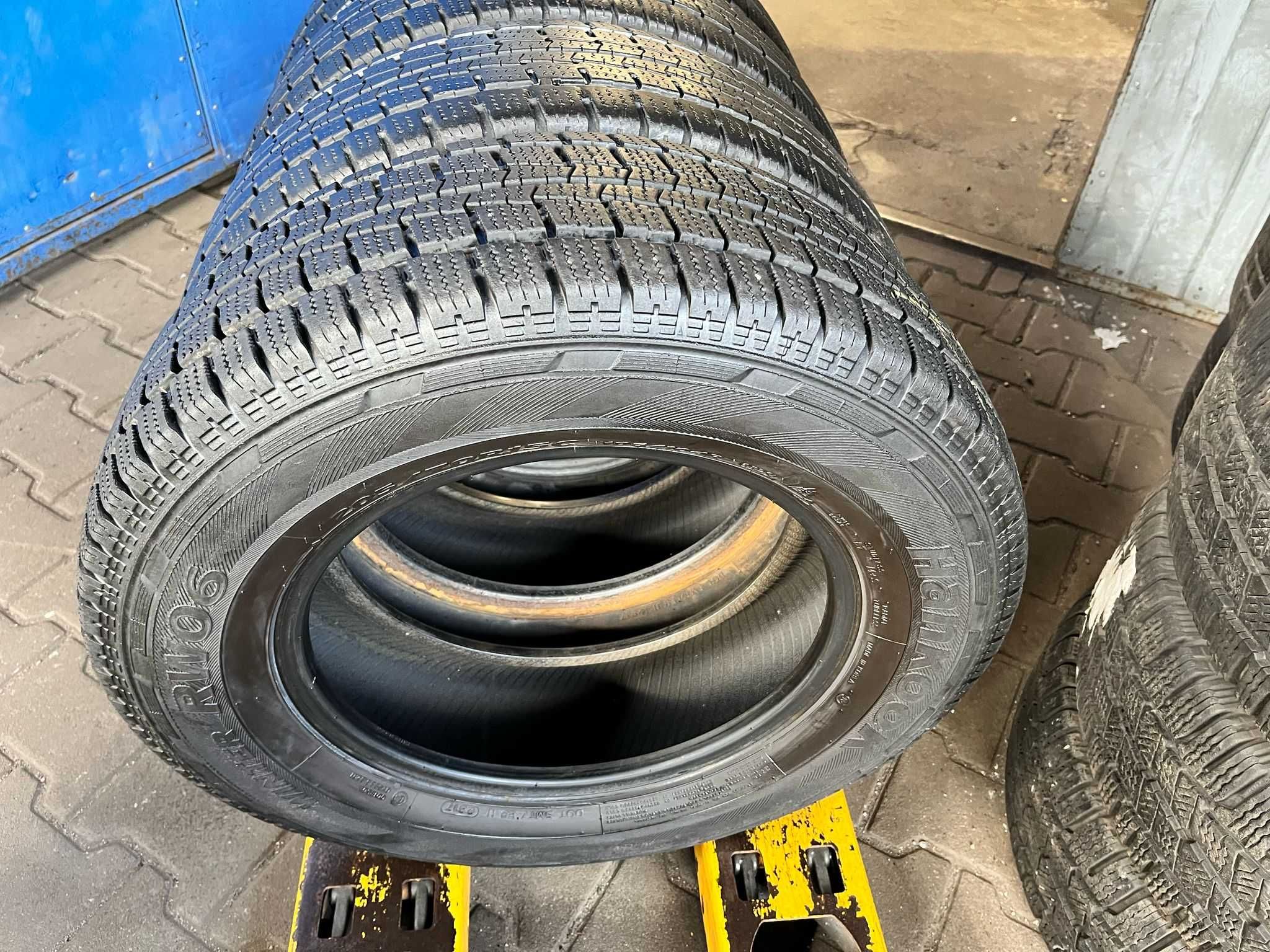 Opony zimowe 4x 205/70 R15C Hankook Winter RW06 #3685