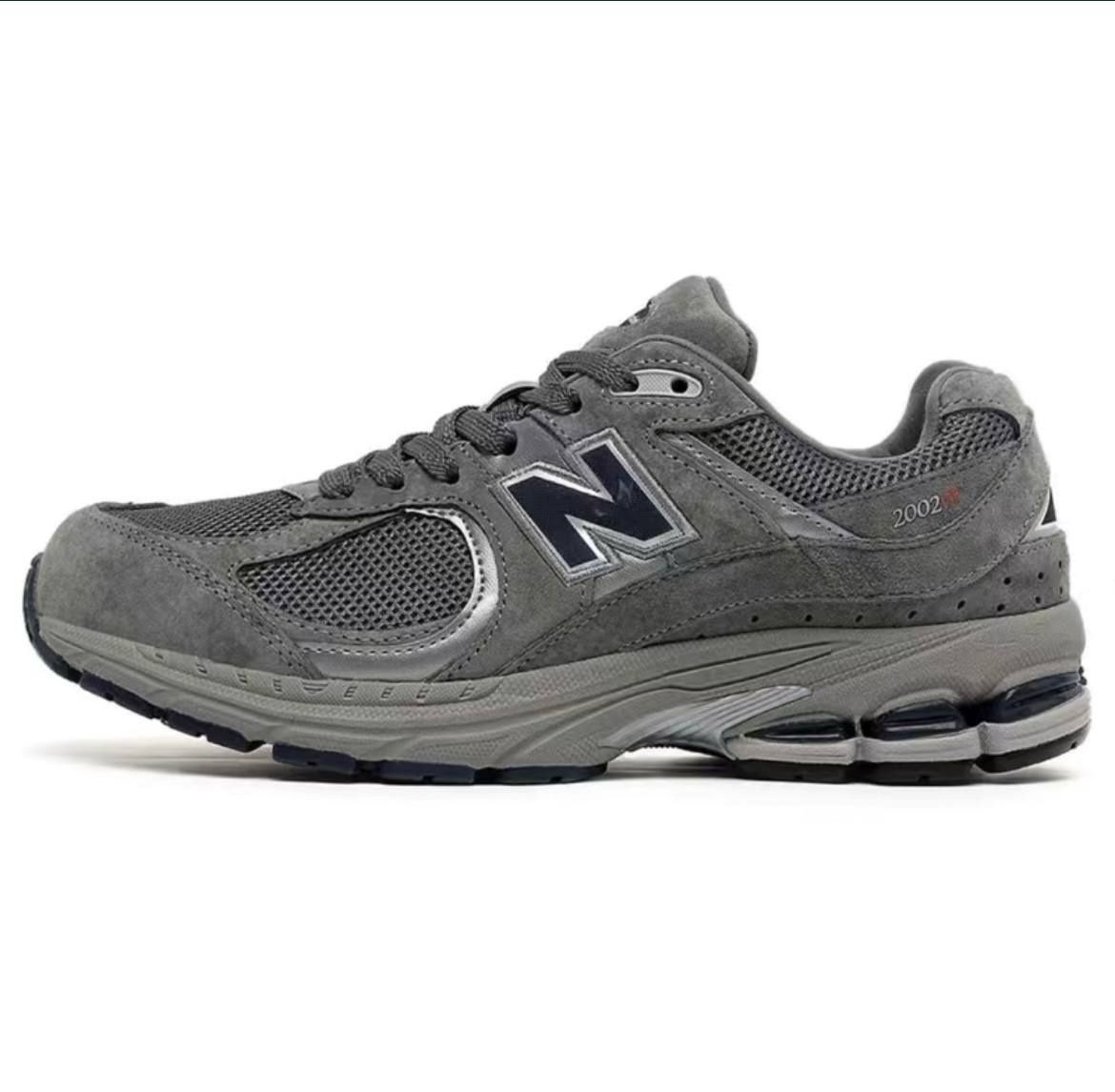 New balance 2002 r

Розміри:
36-23см
37-23,5см
38-24см
39-25см
40-25.5