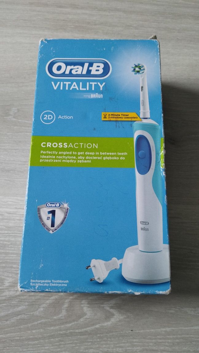 Szczoteczka elektryczna Oral-B Vitality