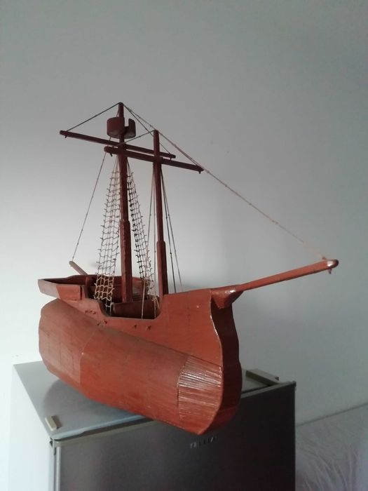 Caravela em fosforos