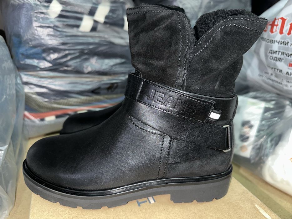 Чоботи жіночі зимові