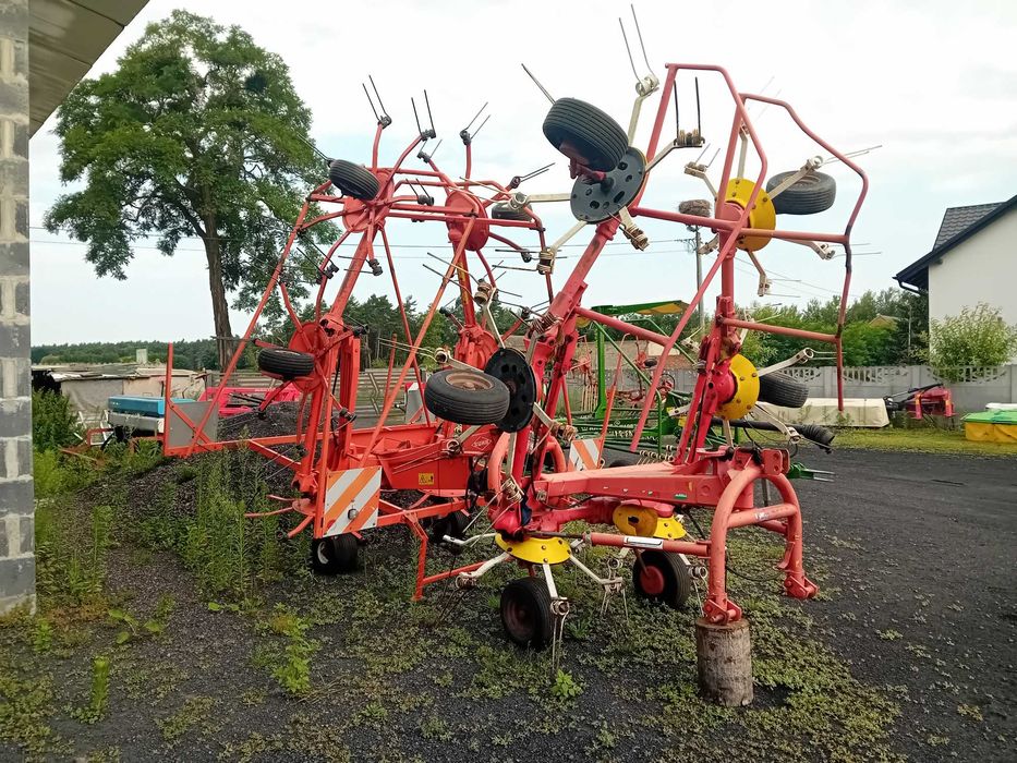 maszyny łąkowe zgrabiarka