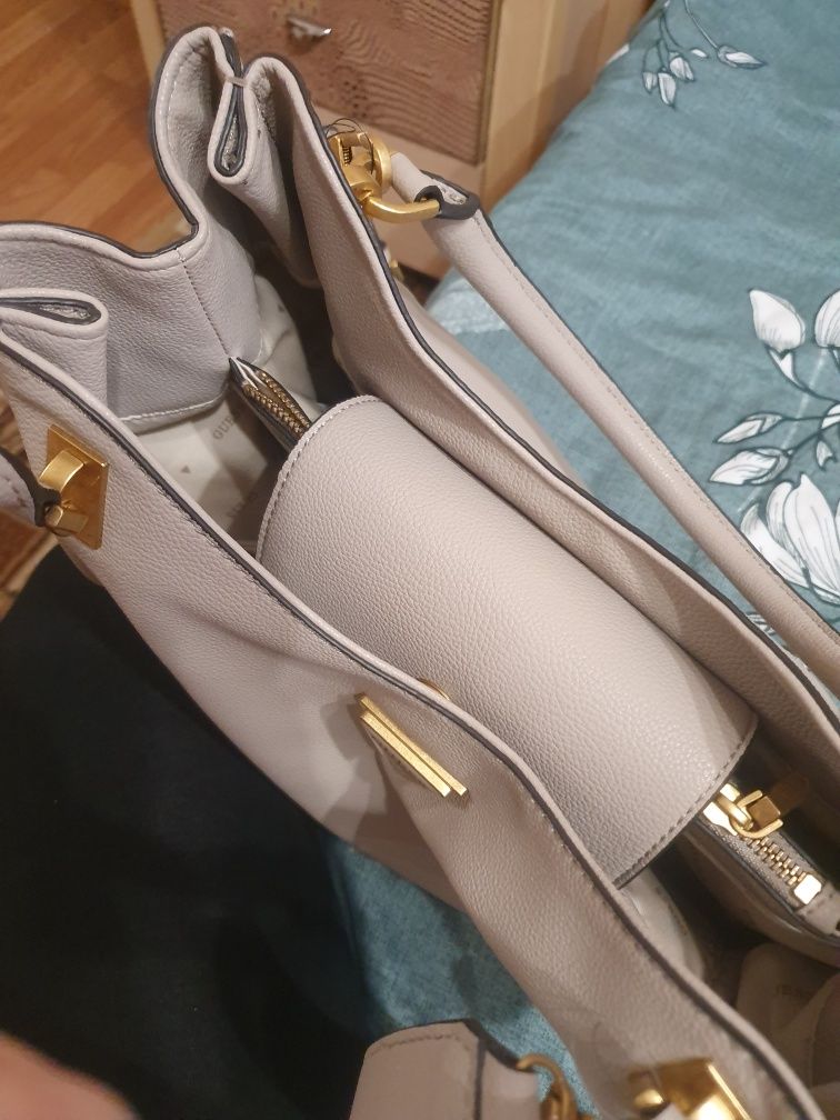 Сумка новая Guess