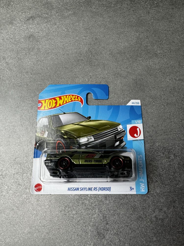 Nissan Skyline RS KDR30 hot wheels