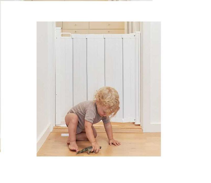 барьер BabyDan Guard Me - висувні ворота безпеки для розриву 55 -89 см