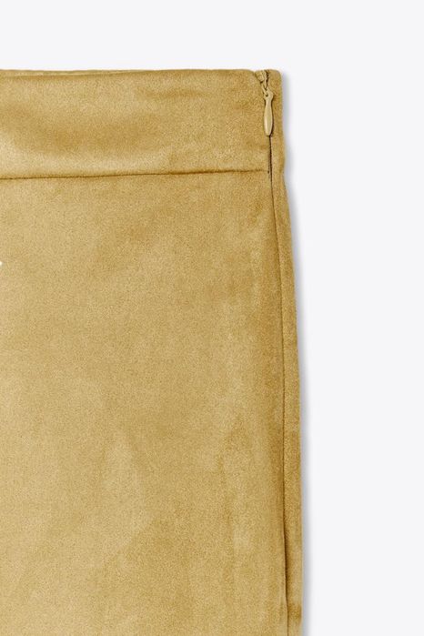 Стильний костюм зі штучної замші, бренд Zara