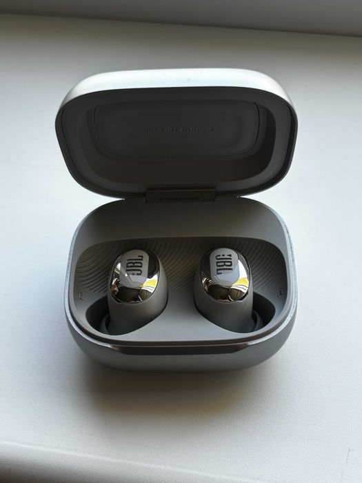 Słuchawki JBL Live Buds 3