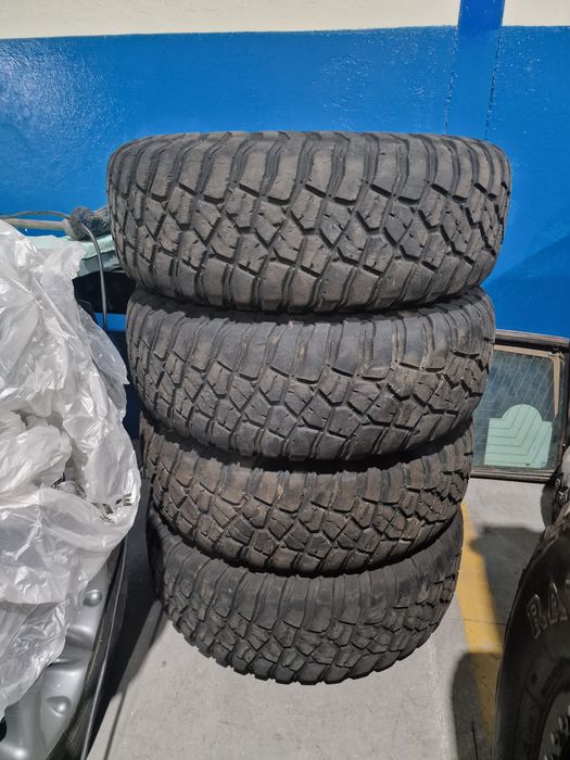 Pneus 37x12.5 r 17 cooper km3