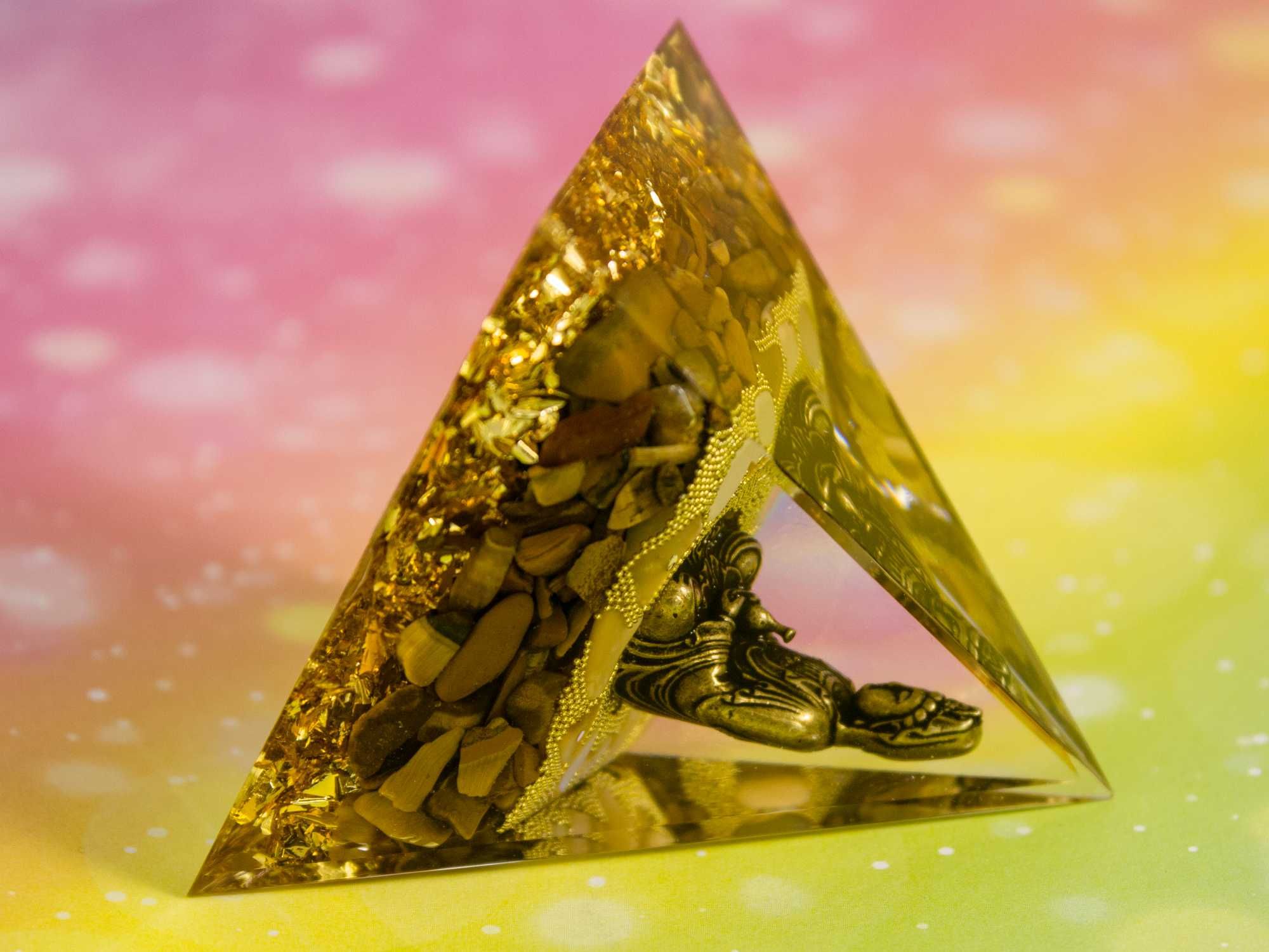 Piękna Piramidka Orgonitowa Budda Tygrysie Oko Topaz 6 cm