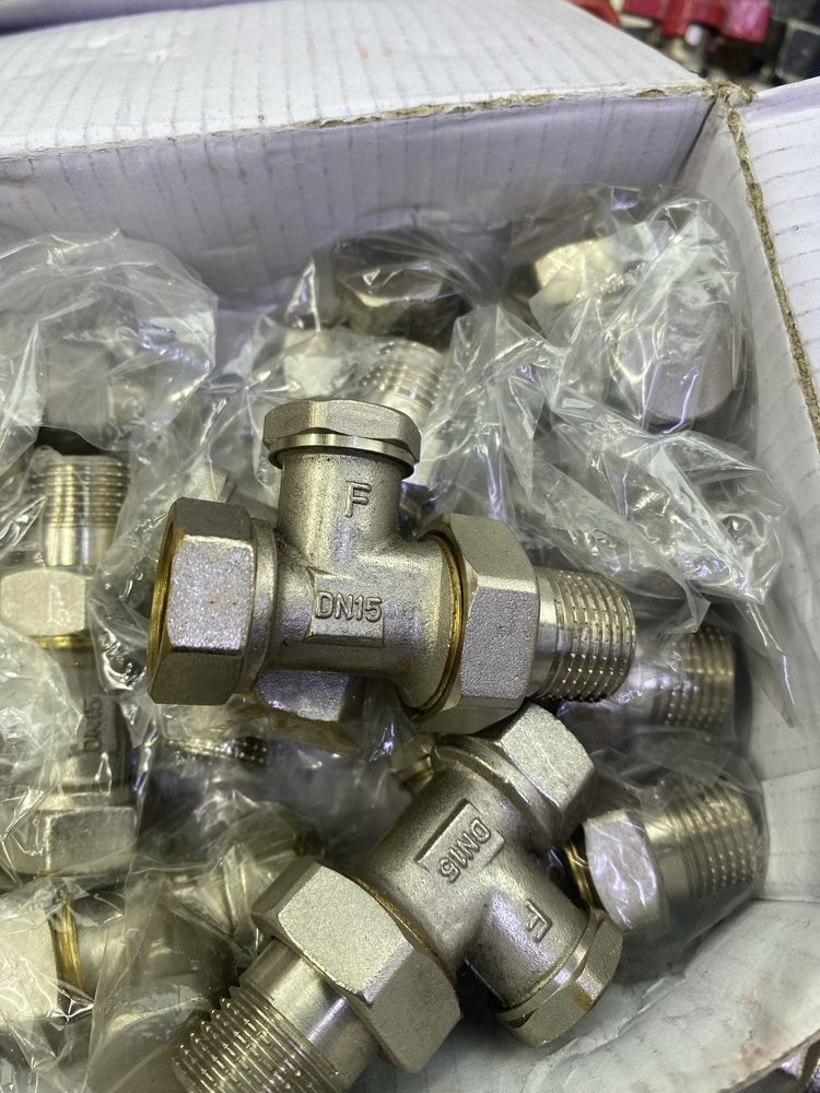 ОПТ Кран радиаторный Ferro прямой запорный хром нр1/2”-вр1/2” ZP2Y
