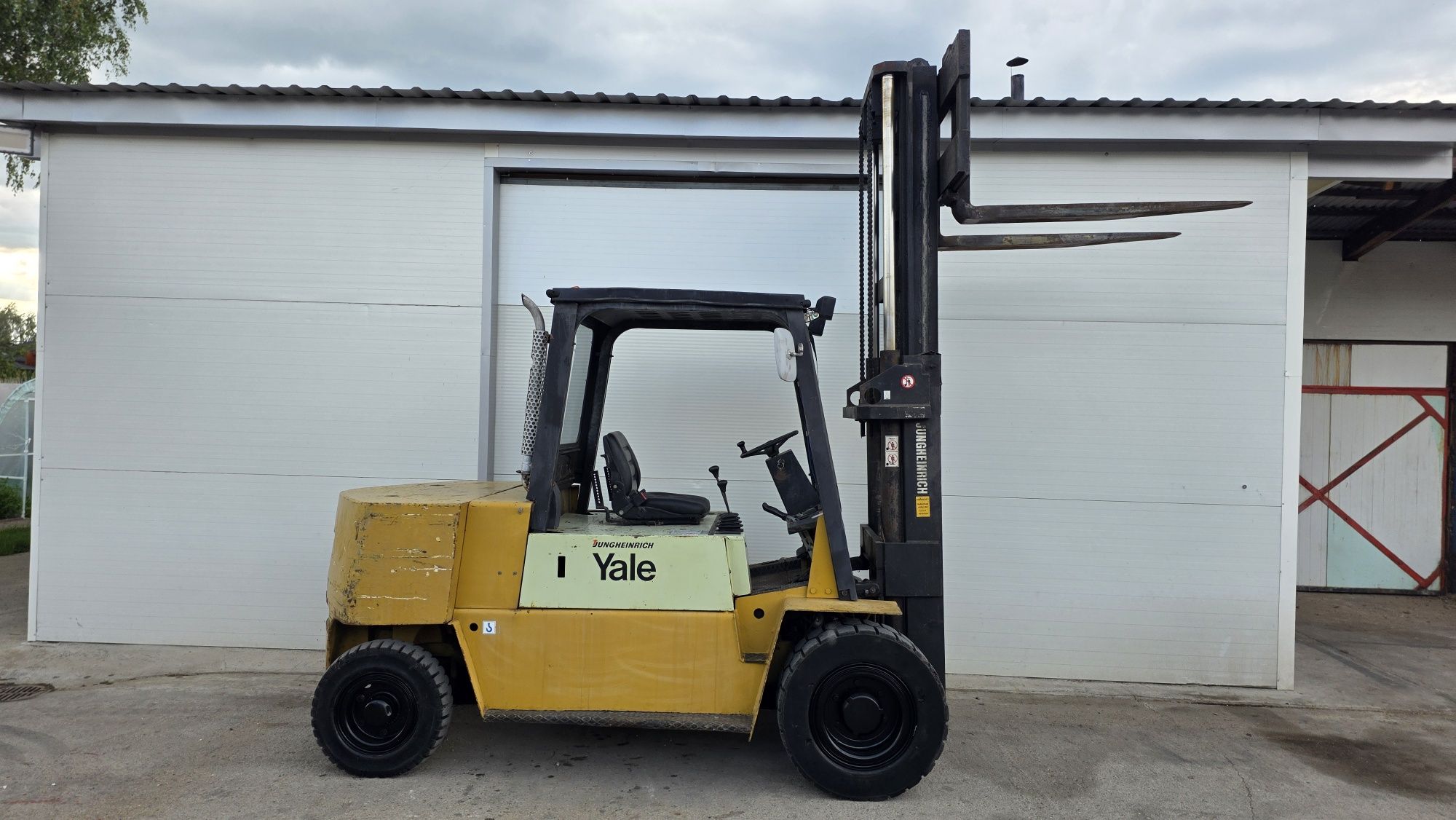 Wózek widłowy Jungheinrich Yale DFG 50/600 5 ton widlak diesel