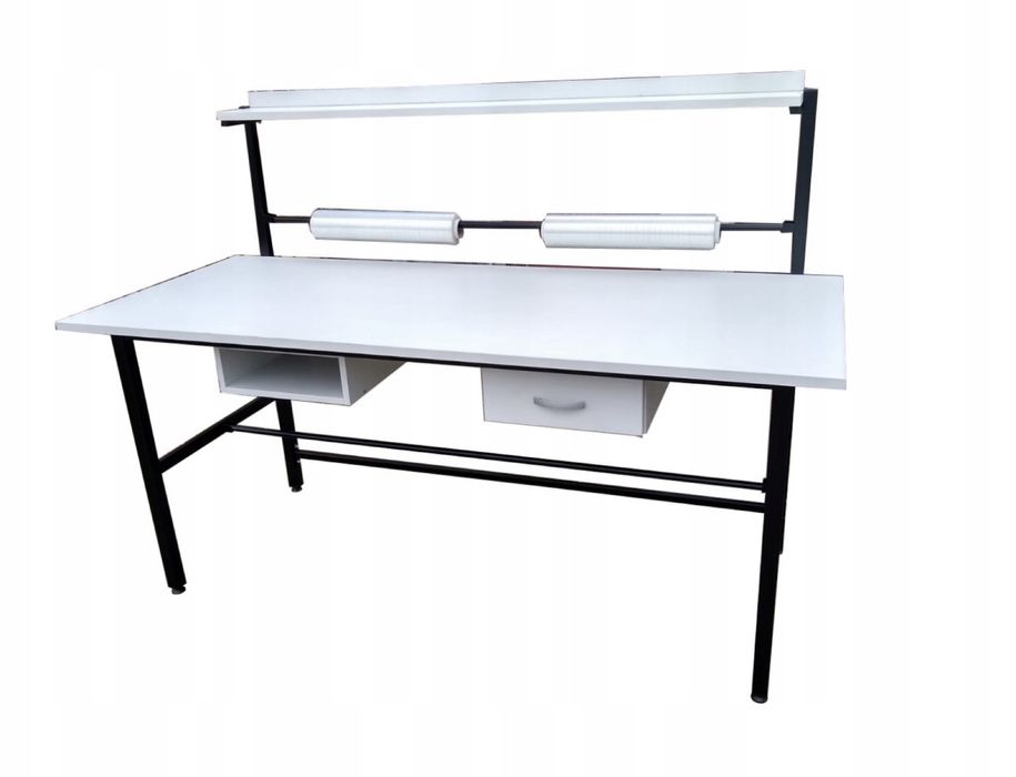 Stół do pakowania paczek