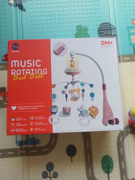 Мобіль у ліжечко