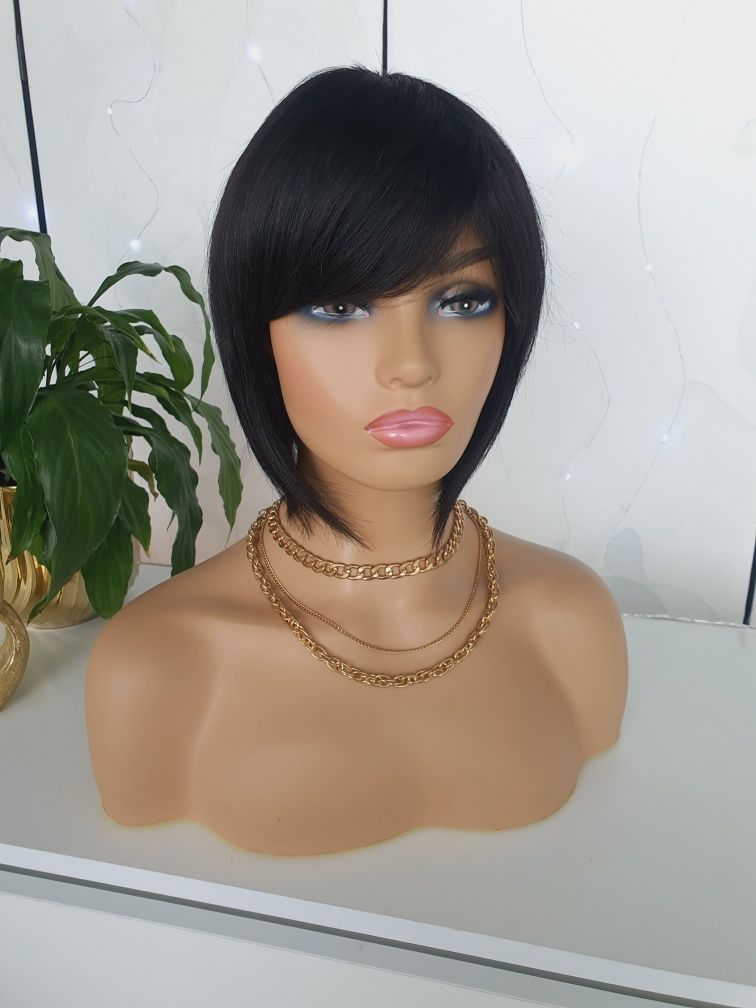 Peruka z włosów naturalnych z grzywką Kleo 08