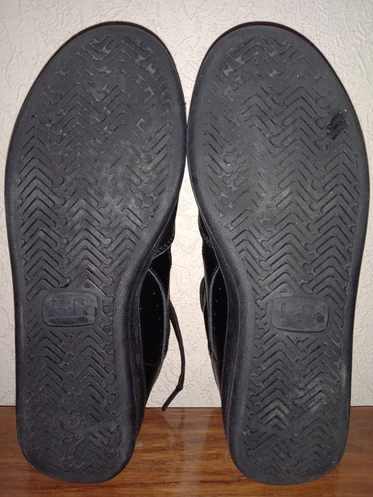 Кроссовки diadora женские оригинал в отличном состоянии