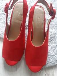 Sandały koturny czerwone 35