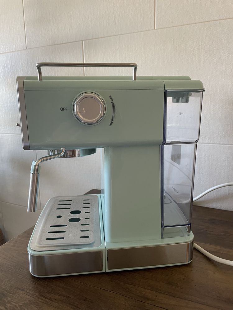 Maquina Café Expresso e Capuccino