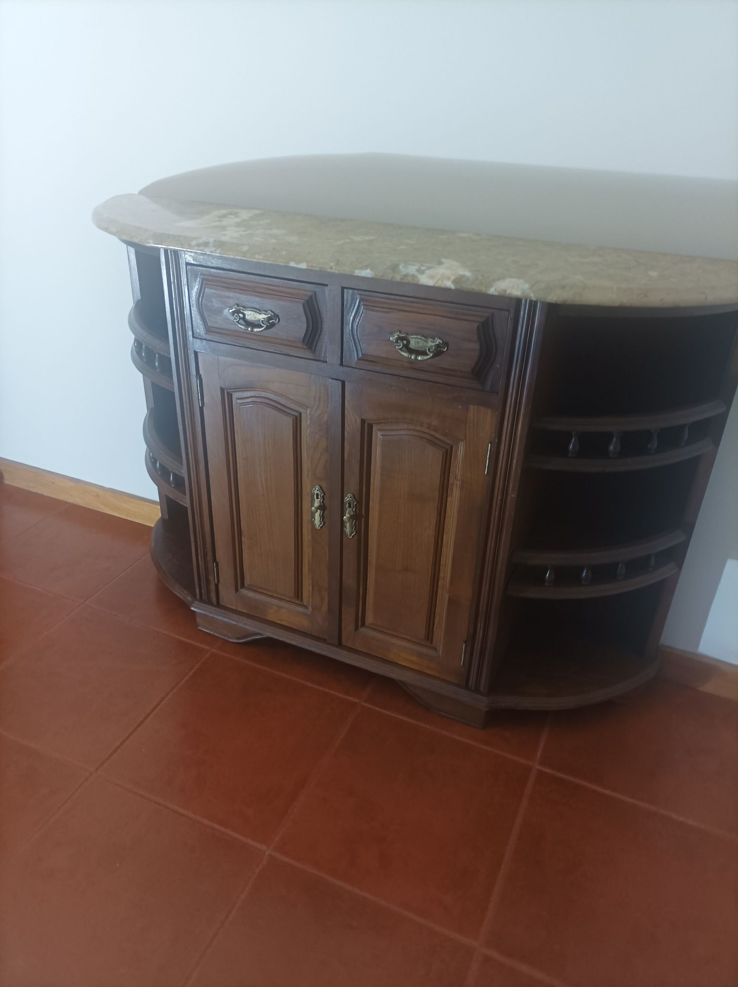 Móvel antigo de apoio com opção de moldura com espelho