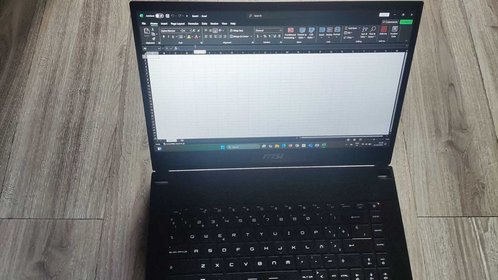 MSI GS66 Stealth 10SGS Intel Core i9-10980HK 64GB 2TB SSD RTX2080 15.6