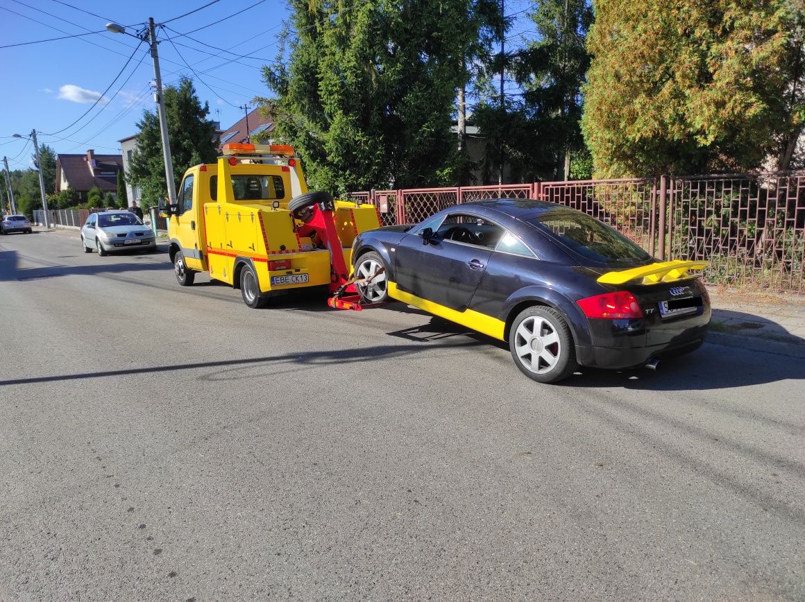 Pomoc drogowa holowanie autolaweta laweta a1 a4 dtś Katowice Mysłowice