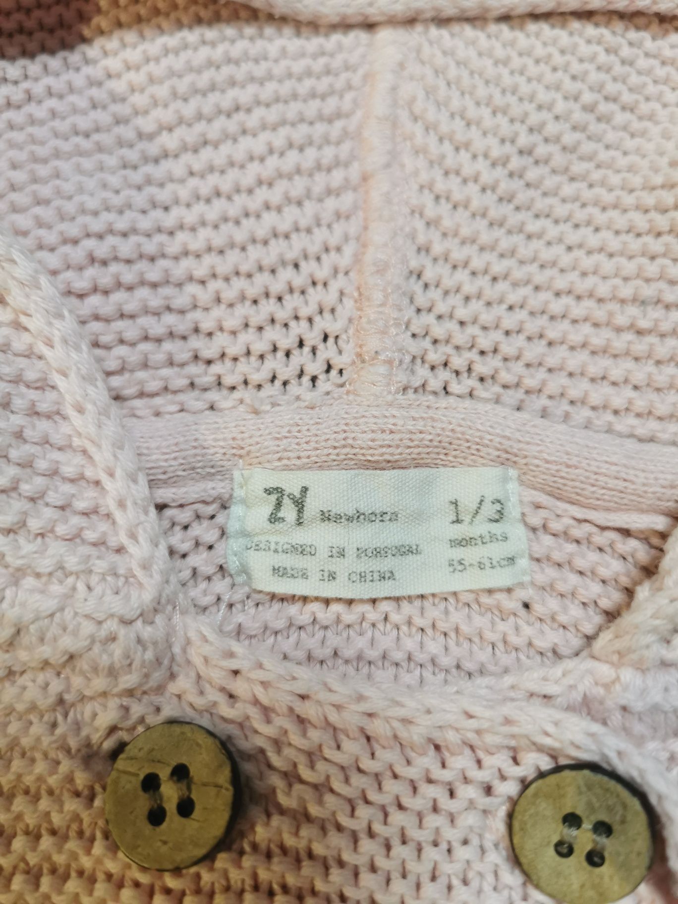 Sweterek dla dziewczynki pudrowy róż ZY Newborn 55-62 cm + gratisy