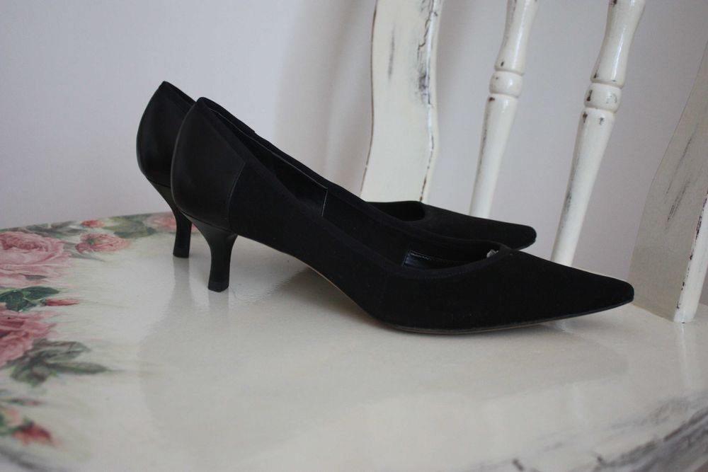 Szpileczki ELLEN TRACY  7.5 M