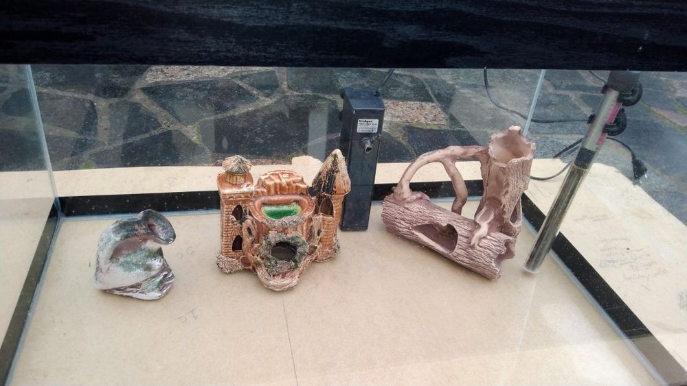 Продам акваріум на 100 л.