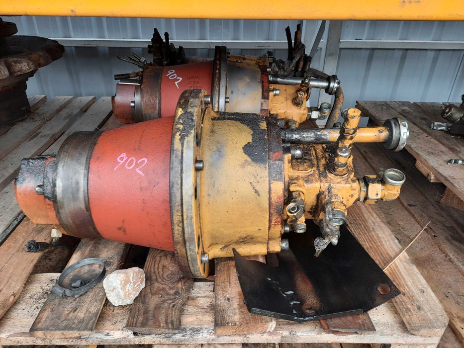 koparka liebherr 902 reduktor obrotu silnik reduktora