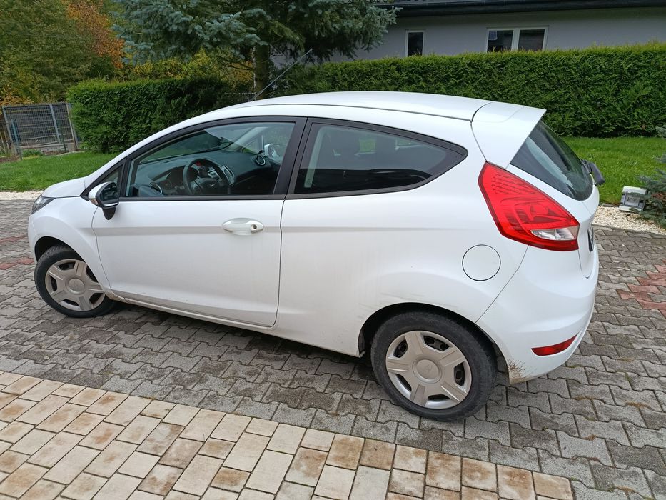Sprzedam Forda Fiestę MK7 z gazem 2010r, 1,25cm