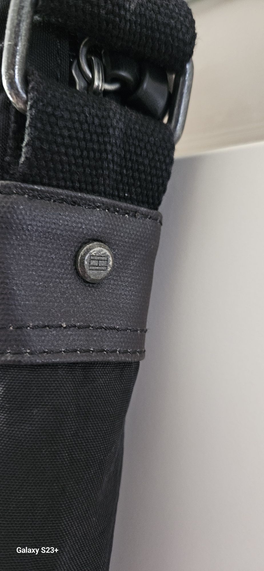 Tommy Hilfiger torebka torba listonoszka czarna oryginał piękna nowa