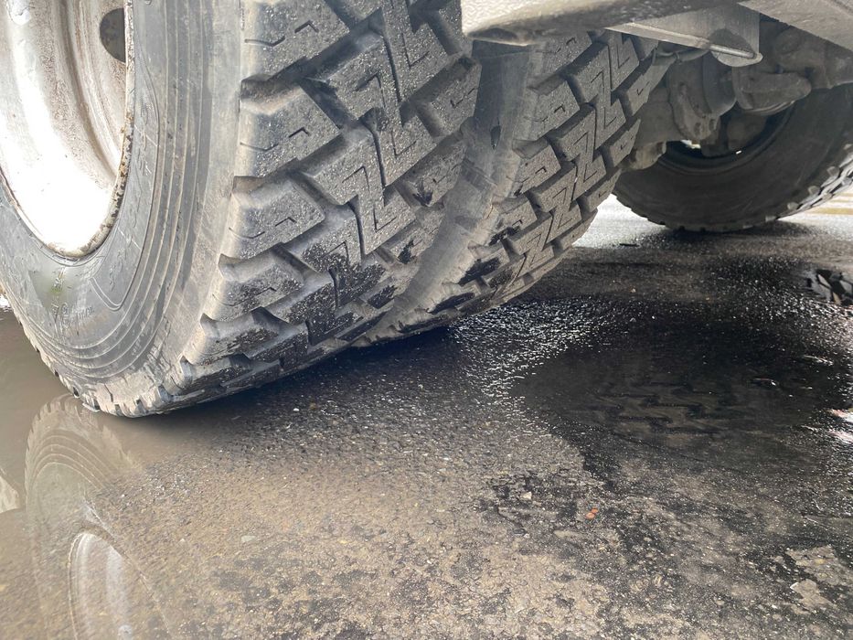 Renault Midlum 220 platforma + dźwig Hiab 077 Duo, 80 tys km