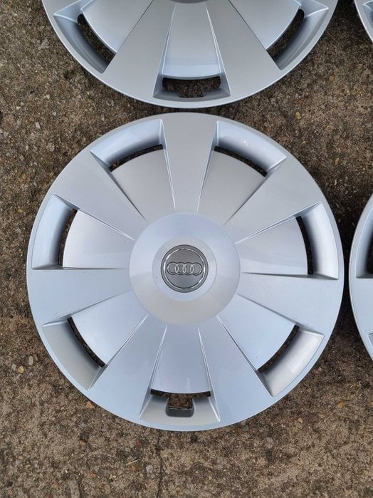 Oryginalne kołpaki 16" AUDI A3 A4 KOMPLET K41