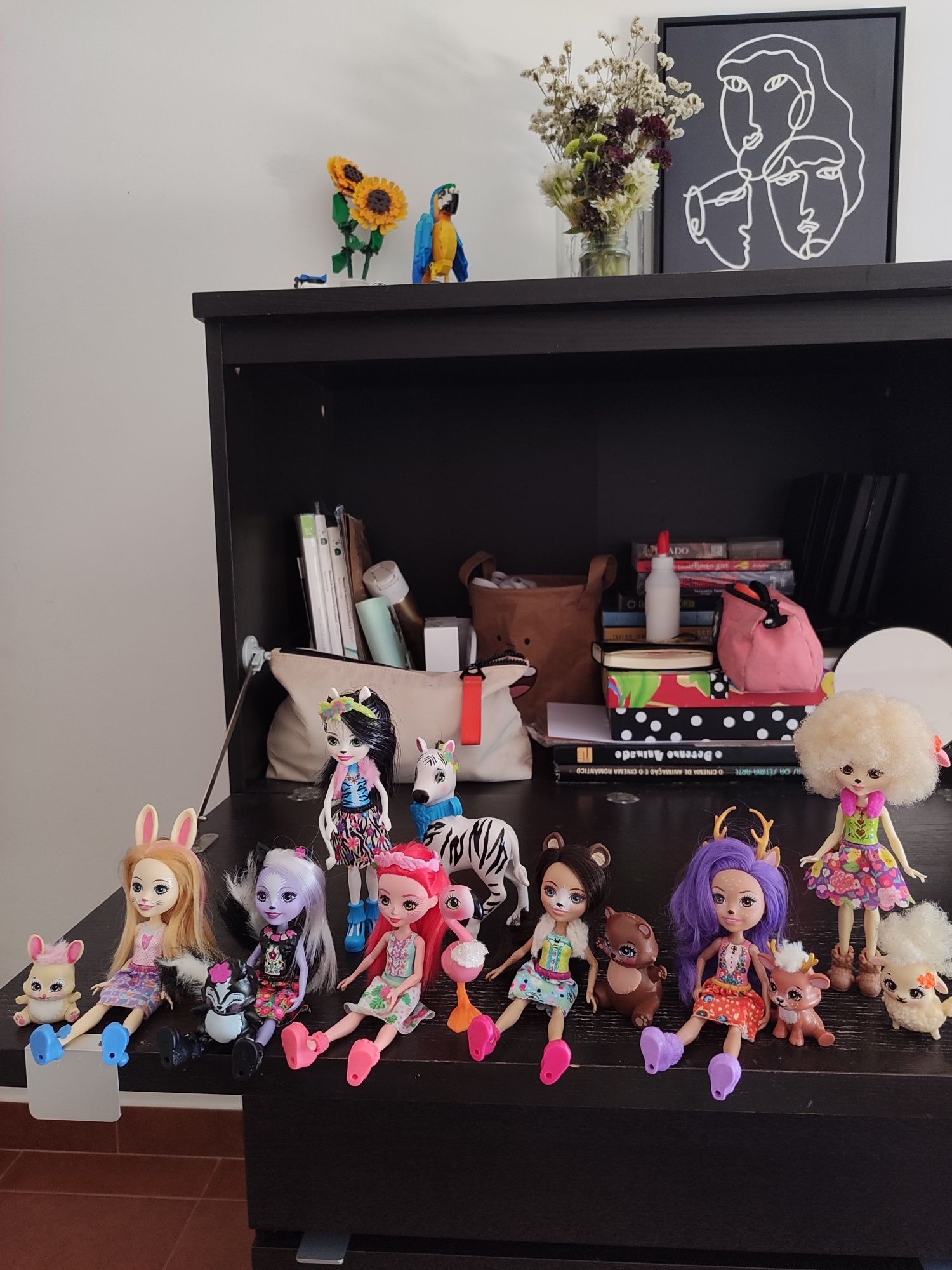 bonecas enchantimals