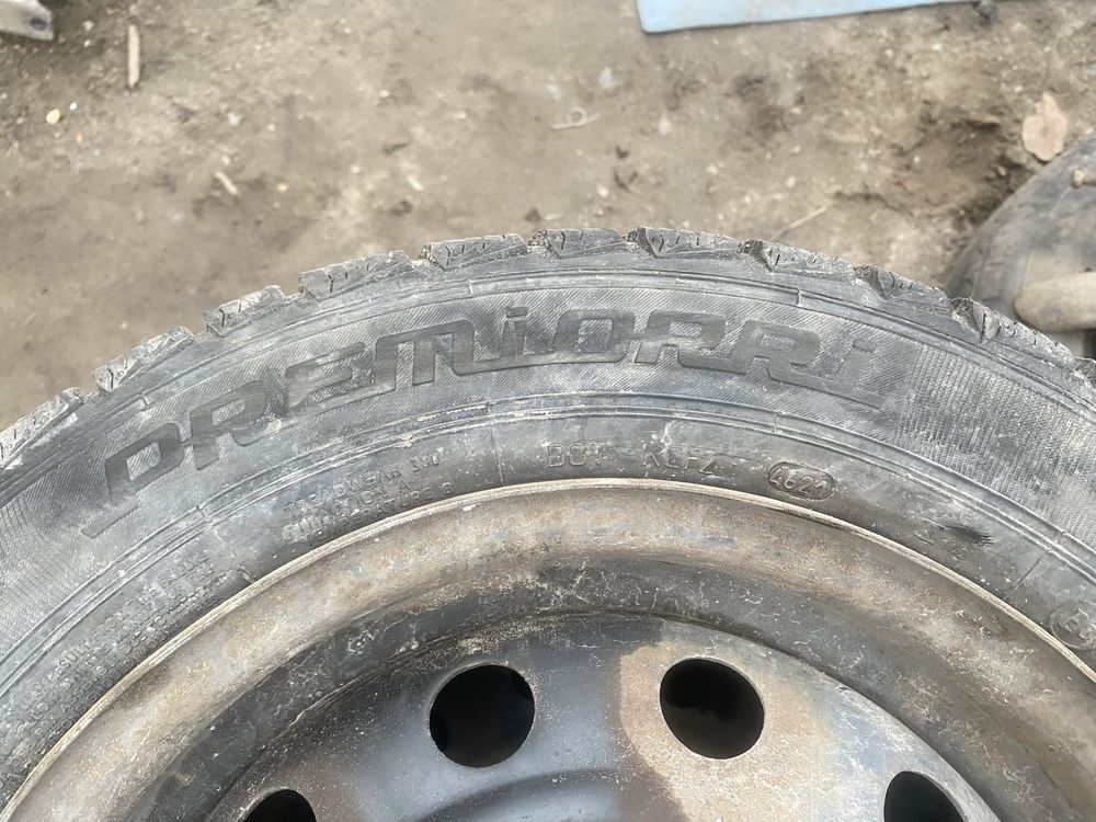 Диски с резиной R14 4*100 kia. Диски железные 4*100 киа, хундай