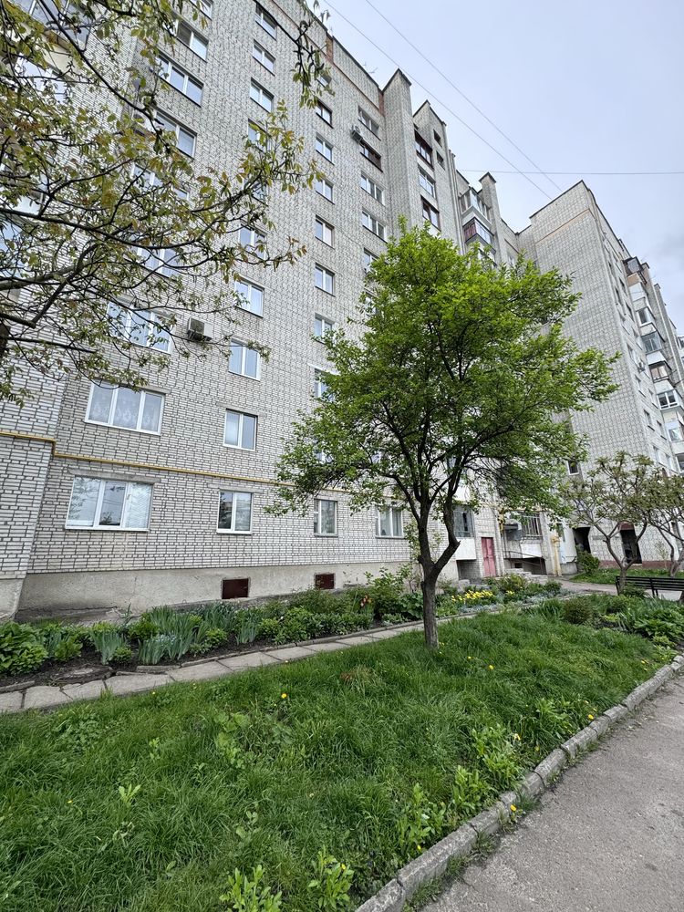 Продаж 3-ох кім квартири на вул Керамічній