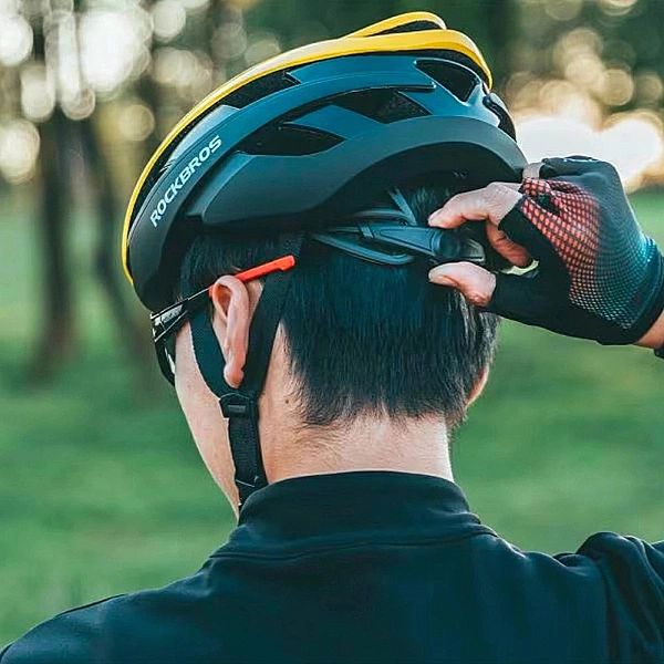 Kask rowerowy Rockbros rozmiar M - żółto-czarny