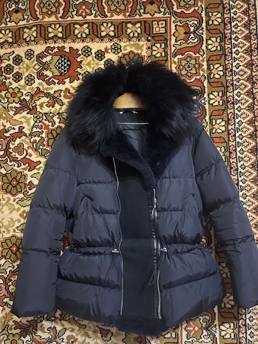 Женская куртка черная