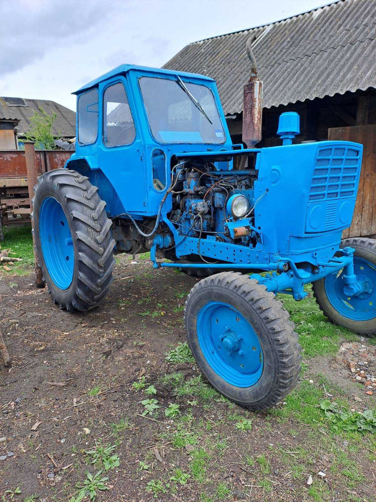 Продаю трактор ЮМЗ-6