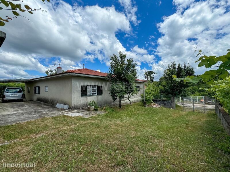 Moradia T3 / Baião, Campelo e Ovil
