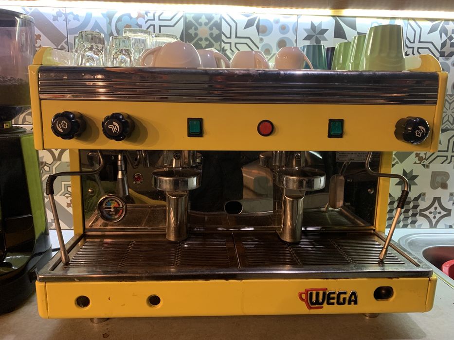 Кавова машина професійна Wega