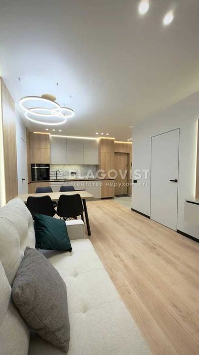 Продаж 2-х кімн Максимовича Михайла 26, ЖК Нова Англія