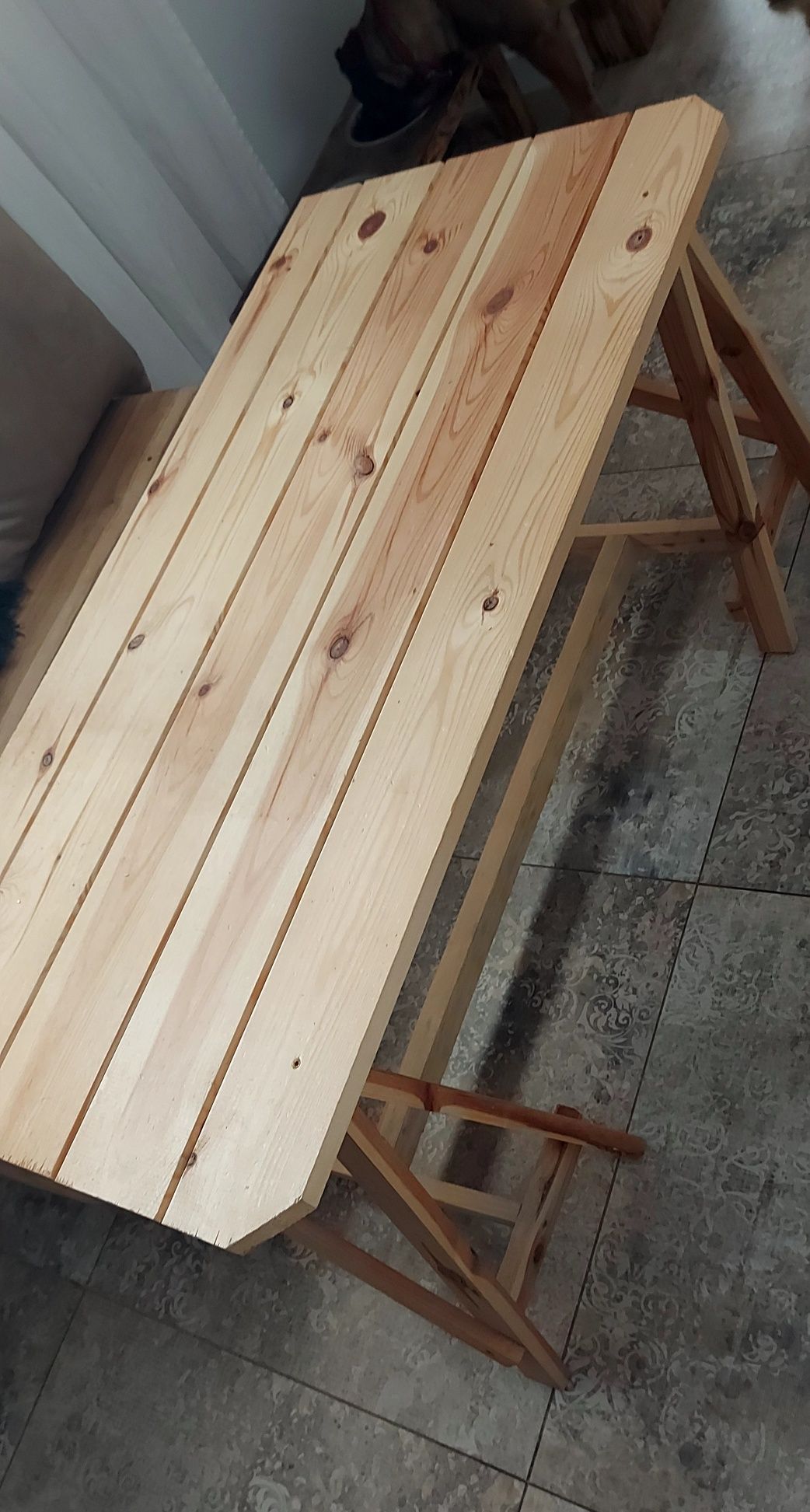 Drewniany stolik