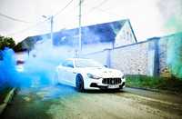 Auto do ślubu na wesele Maserati samochód Garbus