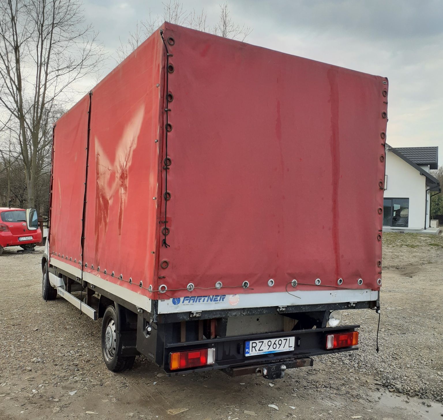 Paka plandeka zabudowa skrzynia renault master movano