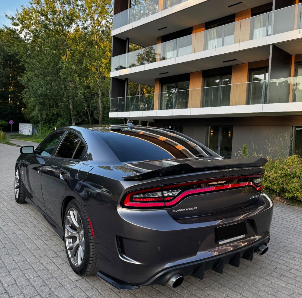 Dodge Charger SRT