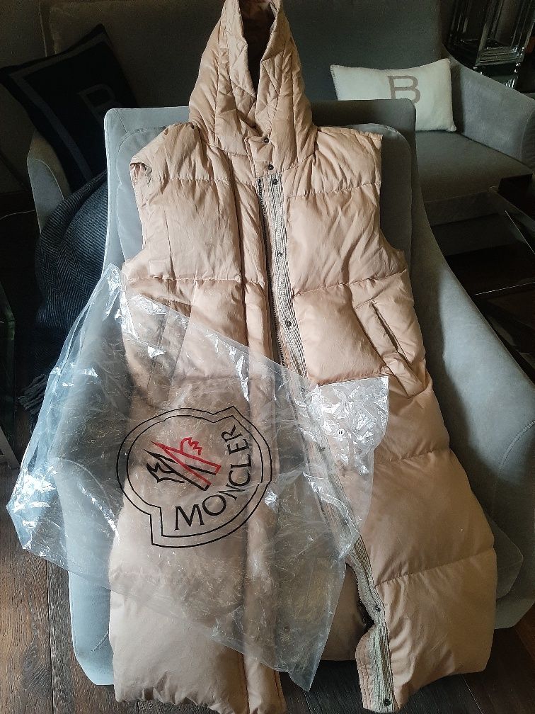 Moncler dluga  kamizelka bezrekawnik vitkac