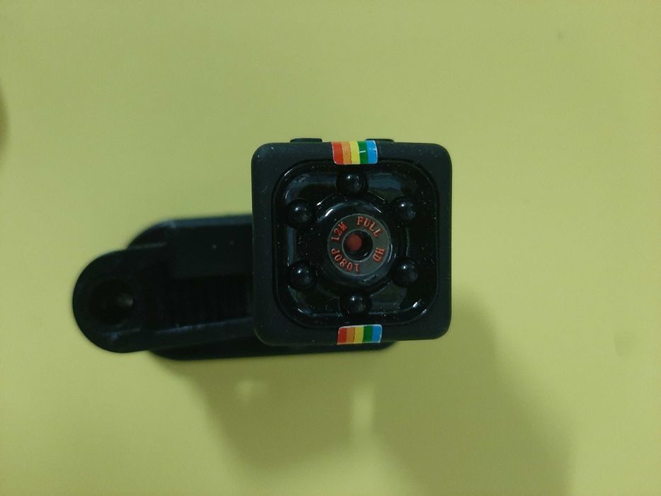 Мини камера видеонаблюдения SQ11 1080P + карта памяти 4 гб